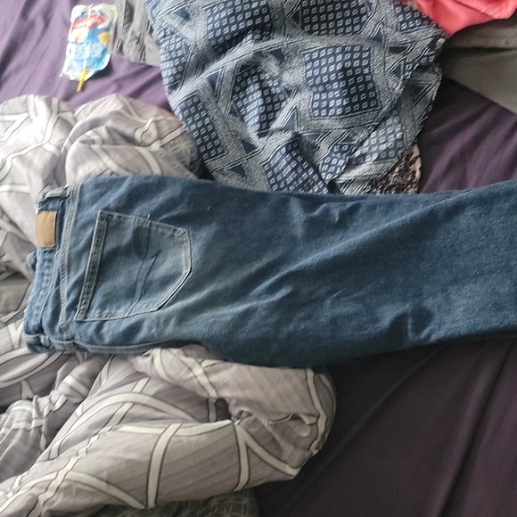 Jeans - Picture 2 of 3